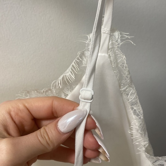 WHITE LACE JUMPSUIT - Picture 6 of 8